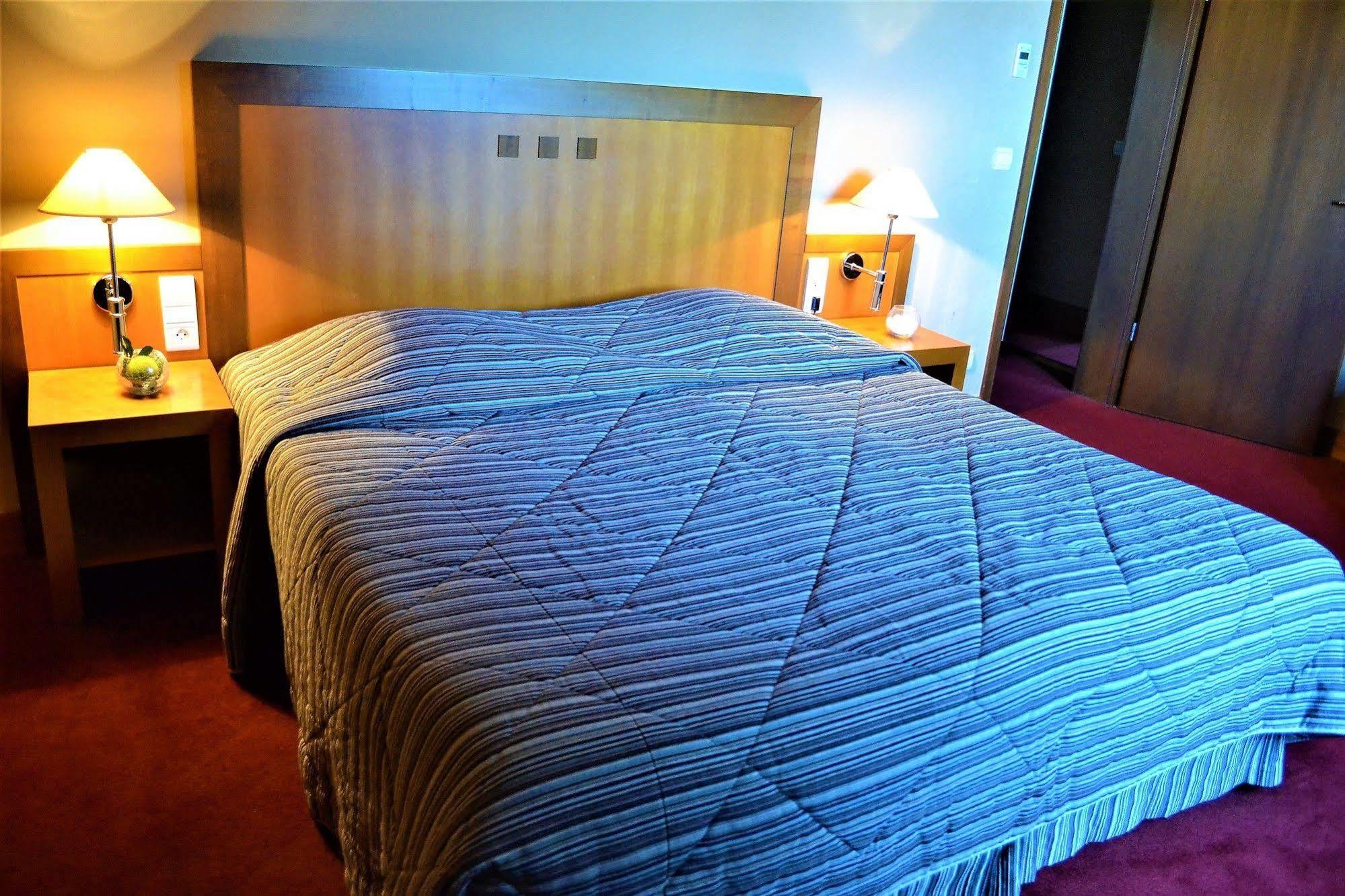 Aux Chants Des Oiseaux Hotel Ottrott Bagian luar foto
