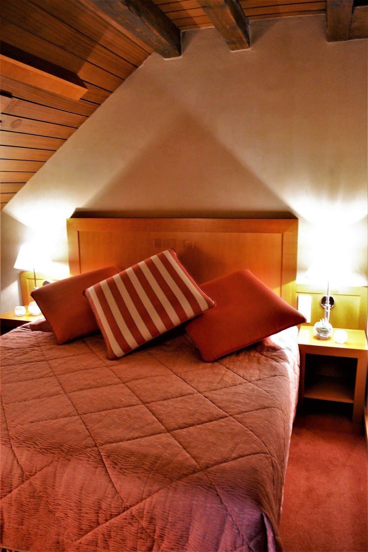Aux Chants Des Oiseaux Hotel Ottrott Bagian luar foto